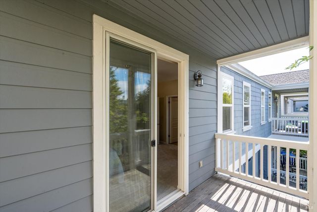 154 Piper Ln, Sonoma, CA 95476