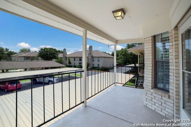2611 Eisenhauer Rd Apt 1007, San Antonio, TX 78209