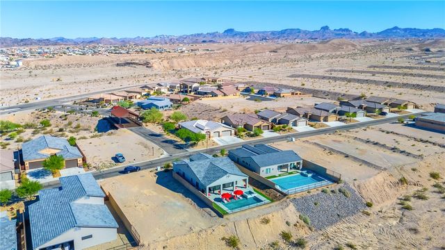 2656 Kingman Drive, Bullhead City, AZ 86429