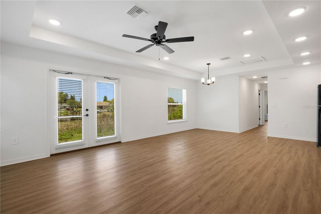 Image 2 of property listing at 1065 / 1067 CAPTIVA POINT, Lakeland, FL 33801