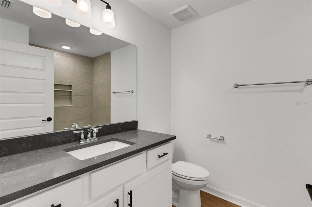 Image 11 of property listing at 1065 / 1067 CAPTIVA POINT, Lakeland, FL 33801