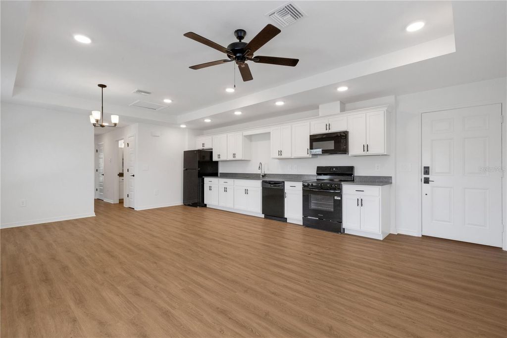 Image 3 of property listing at 1065 / 1067 CAPTIVA POINT, Lakeland, FL 33801