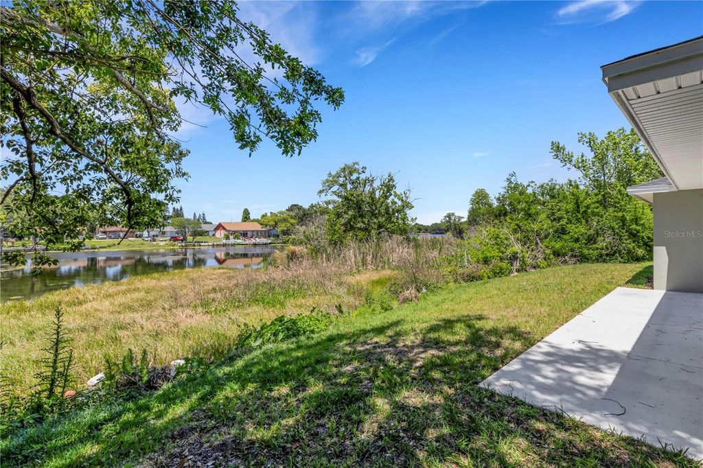 Image 21 of property listing at 1065 / 1067 CAPTIVA POINT, Lakeland, FL 33801