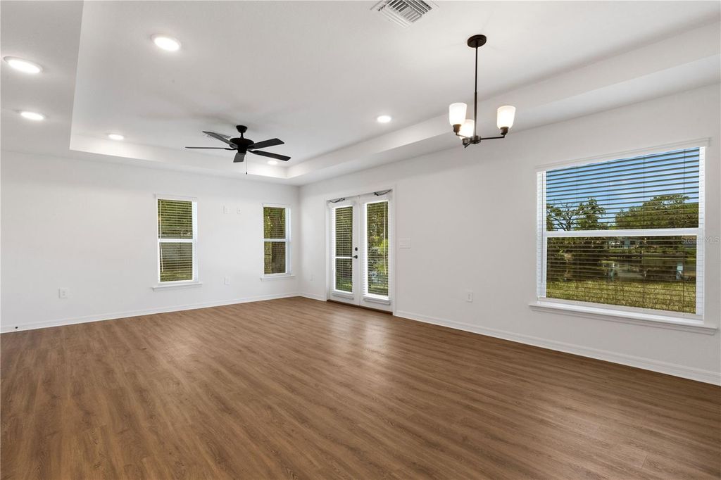 Image 6 of property listing at 1065 / 1067 CAPTIVA POINT, Lakeland, FL 33801