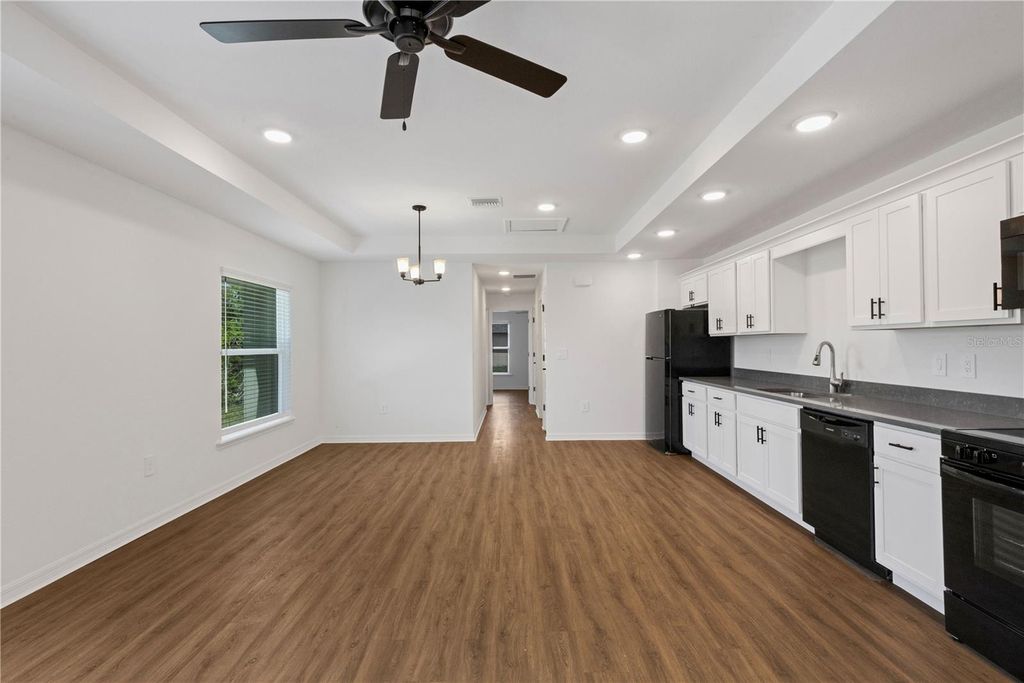 Image 8 of property listing at 1065 / 1067 CAPTIVA POINT, Lakeland, FL 33801