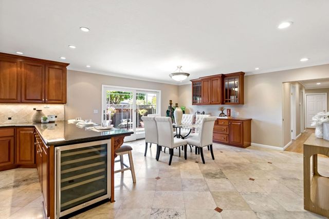 945 Reed Avenue, Sunnyvale, CA 94086