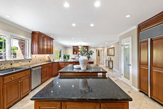 945 Reed Avenue, Sunnyvale, CA 94086