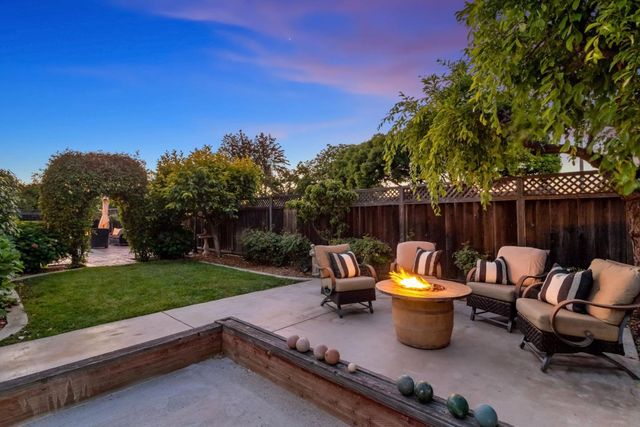 945 Reed Avenue, Sunnyvale, CA 94086