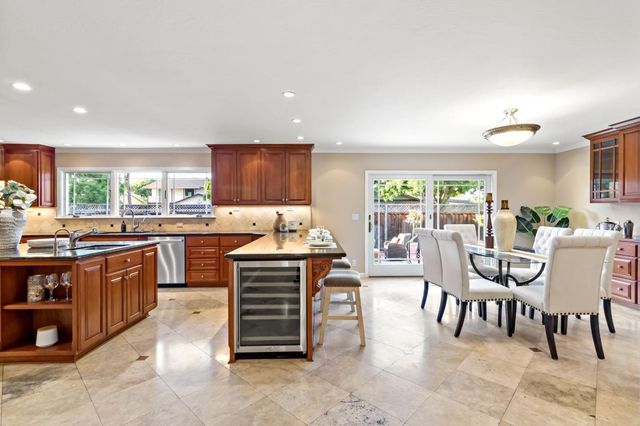 945 Reed Avenue, Sunnyvale, CA 94086
