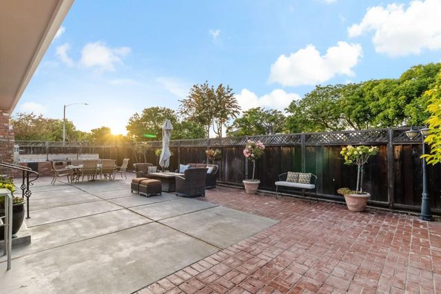 945 Reed Avenue, Sunnyvale, CA 94086