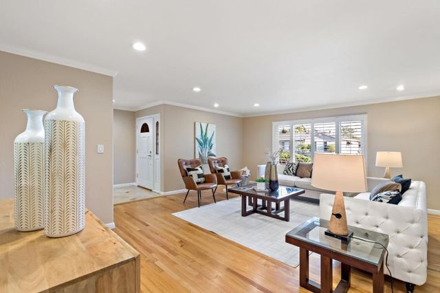 945 Reed Avenue, Sunnyvale, CA 94086