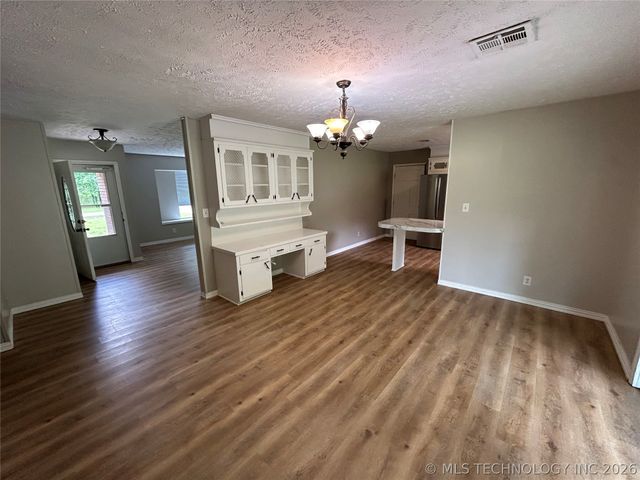 8115 E 117th Street, Bixby, OK 74008