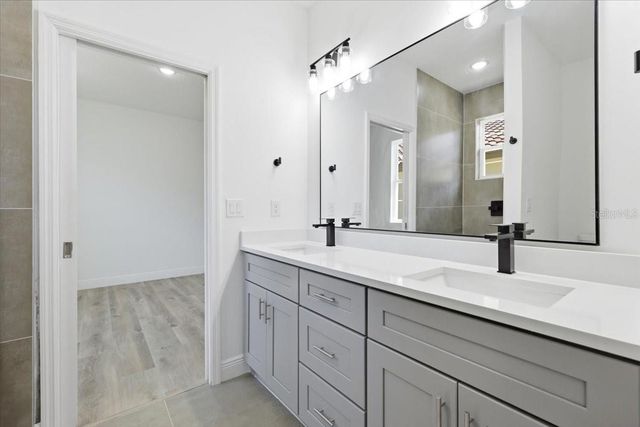 363 VILLA SORRENTO CIRCLE, Haines City, FL 33844