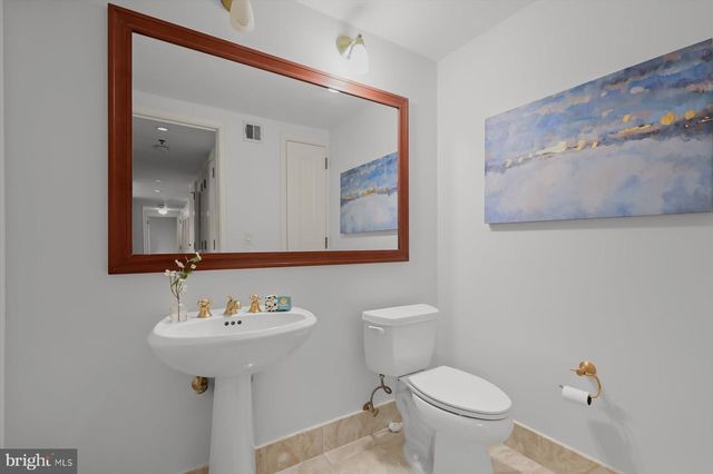 1155 23RD ST NW #5D, Washington, DC 20037