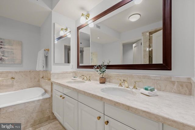 1155 23RD ST NW #5D, Washington, DC 20037