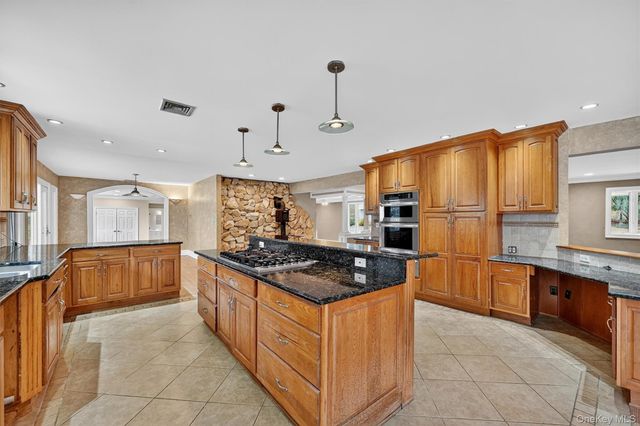 390 Nelson Road, Monroe, NY 10925