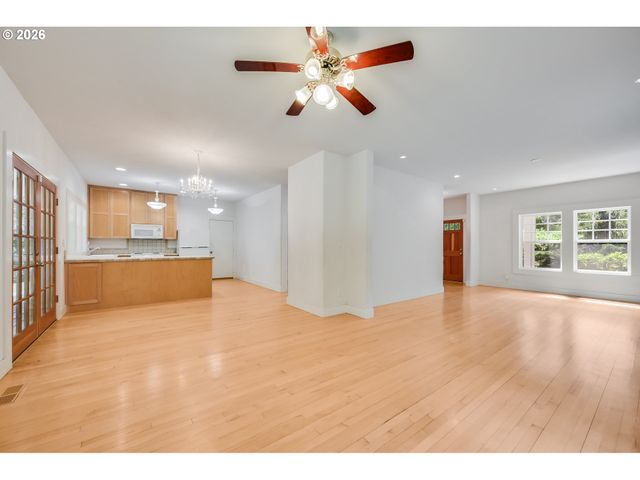 125 RIVER GLEN Ter, Kalama, WA 98625