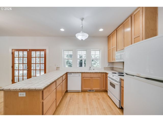 125 RIVER GLEN Ter, Kalama, WA 98625