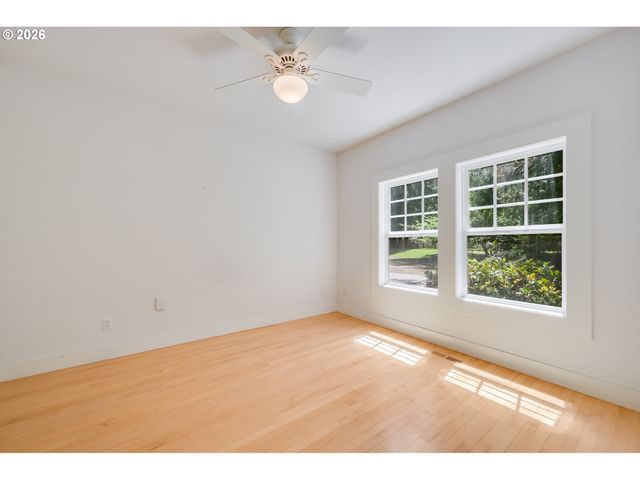 125 RIVER GLEN Ter, Kalama, WA 98625
