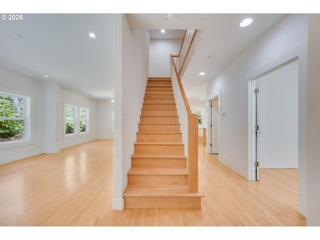 125 RIVER GLEN Ter, Kalama, WA 98625