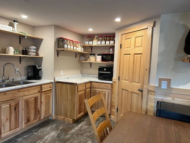 33 Williams Lane, Wolcott, VT 05680