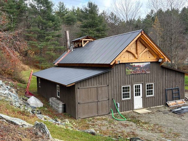 33 Williams Lane, Wolcott, VT 05680