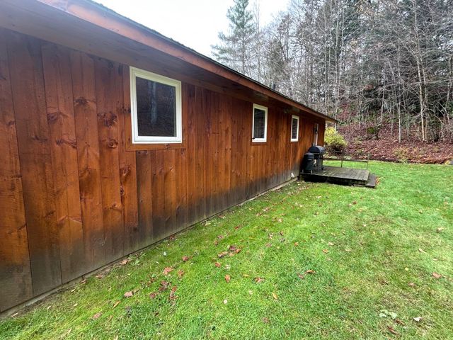 33 Williams Lane, Wolcott, VT 05680