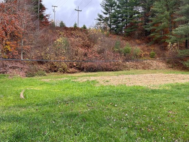 33 Williams Lane, Wolcott, VT 05680