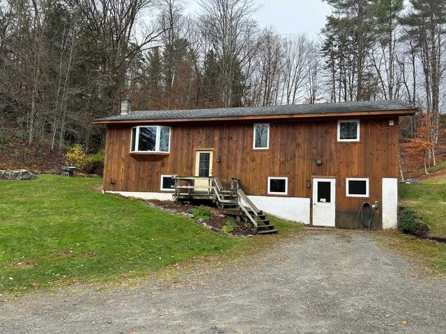 33 Williams Lane, Wolcott, VT 05680