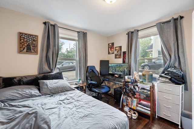 11 Town Hill St 1, Quincy, MA 02169