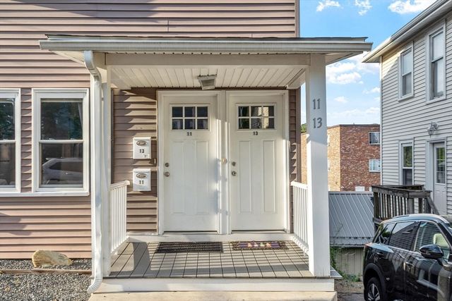11 Town Hill St 1, Quincy, MA 02169