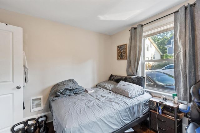 11 Town Hill St 1, Quincy, MA 02169