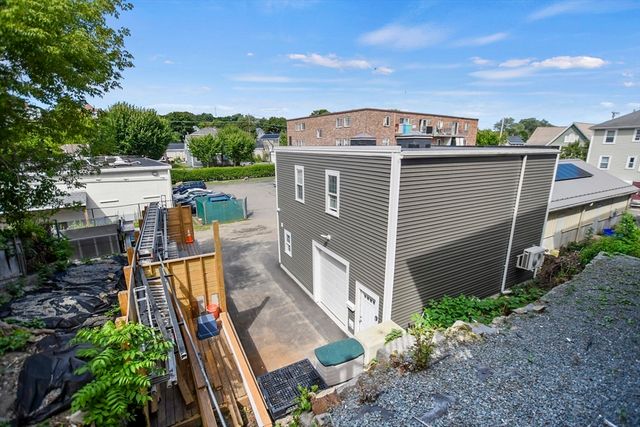 11 Town Hill St 1, Quincy, MA 02169