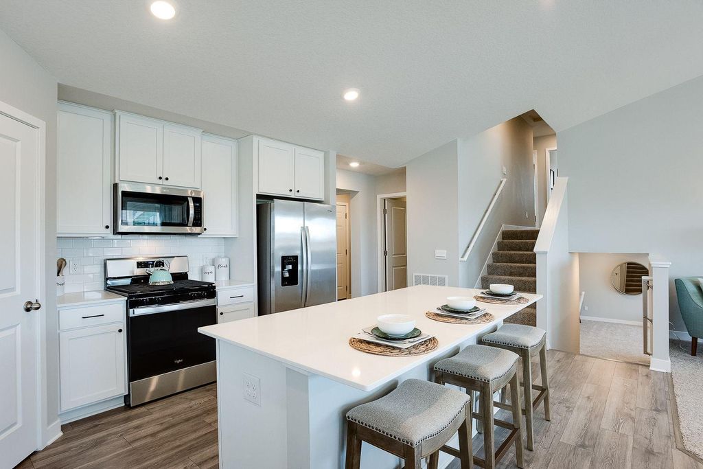 17232 Durham Drive, Lakeville, MN 55044 — photo 4