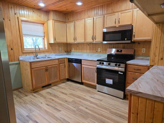 216 Bobo Drive, Hardy, AR 72542