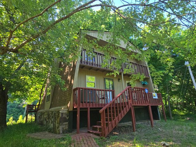 216 Bobo Drive, Hardy, AR 72542