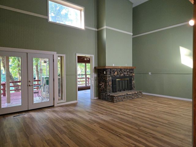 216 Bobo Drive, Hardy, AR 72542