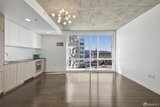 45 Bartlett Street 516, San Francisco, CA 94110