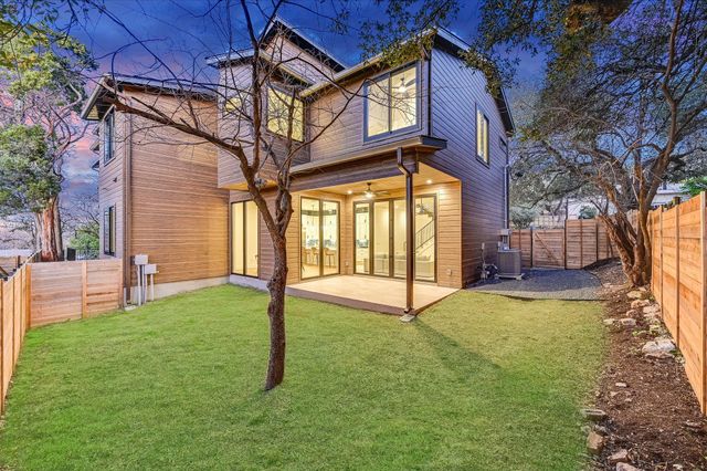 2401 Trailside DR B, Austin, TX 78704