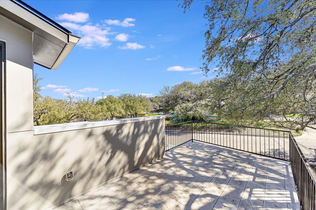 2401 Trailside DR B, Austin, TX 78704
