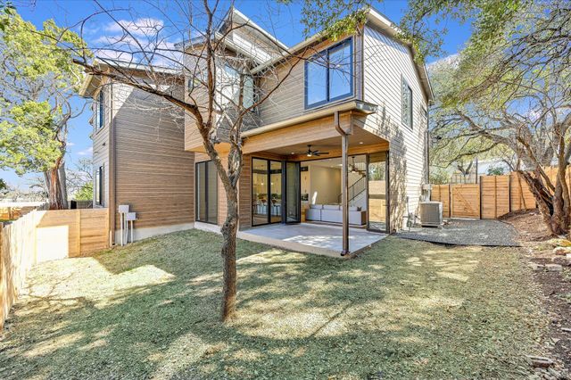 2401 Trailside DR B, Austin, TX 78704