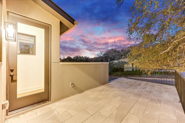 2401 Trailside DR B, Austin, TX 78704