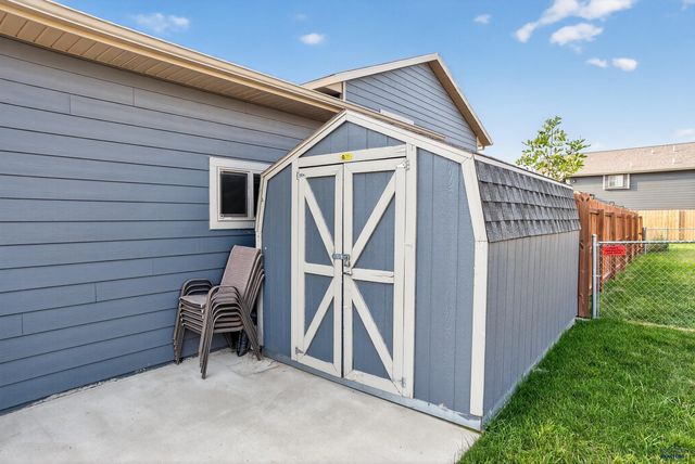 3573 WESSON RD, Rapid City, SD 57703