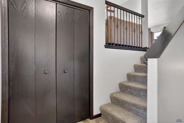 3573 WESSON RD, Rapid City, SD 57703