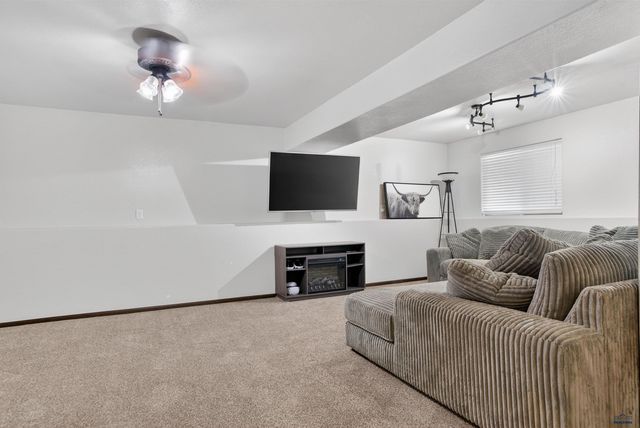 3573 WESSON RD, Rapid City, SD 57703