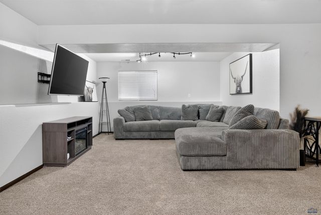 3573 WESSON RD, Rapid City, SD 57703