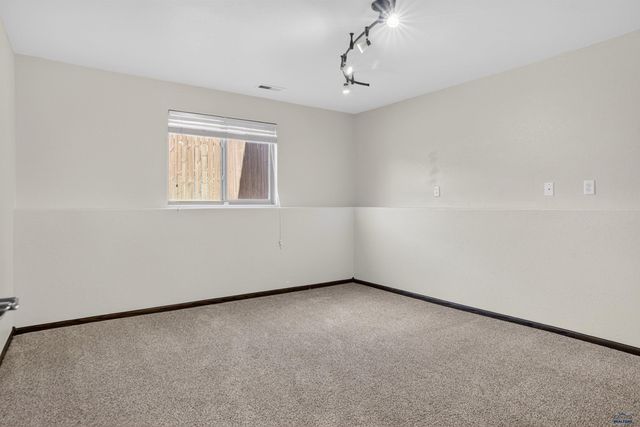 3573 WESSON RD, Rapid City, SD 57703