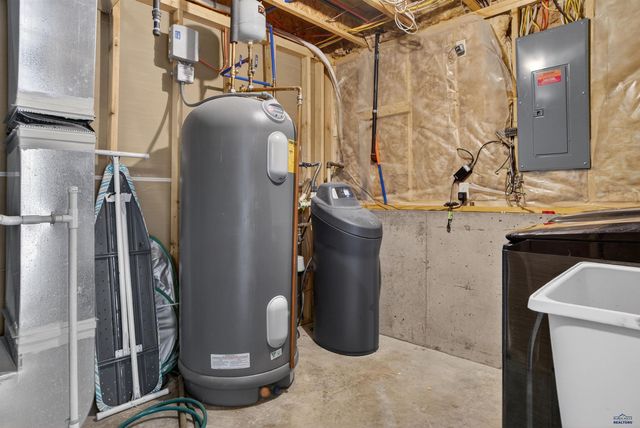 3573 WESSON RD, Rapid City, SD 57703