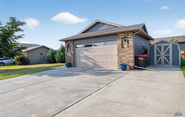 3573 WESSON RD, Rapid City, SD 57703