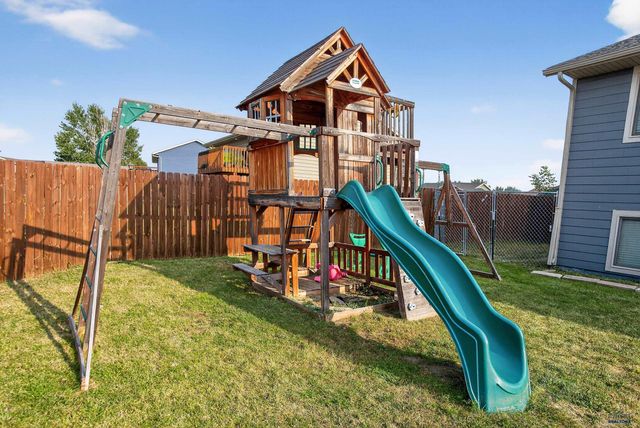 3573 WESSON RD, Rapid City, SD 57703